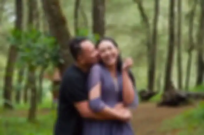 Vicky Prasetyo dan Kalina Ocktaranny