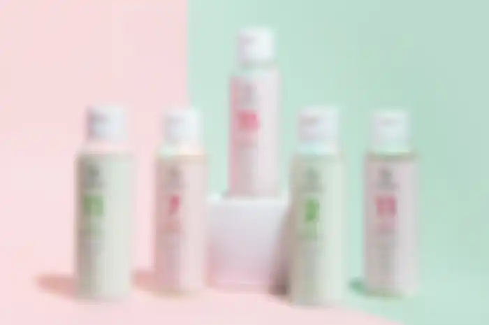 Minyak telon aromatik Habbie, memiliki dua varian aromatik Flower Series dan Tea Series.