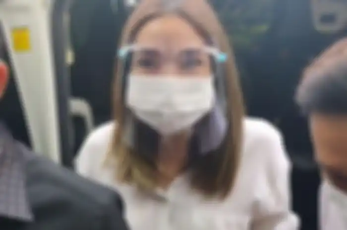 Gisella Anastasia memenuhi panggilan kedua Polda Metro Jaya untuk menjalani BAP terkait kasus video panas yang diduga mirip dirinya,Rabu (23/12/2020).