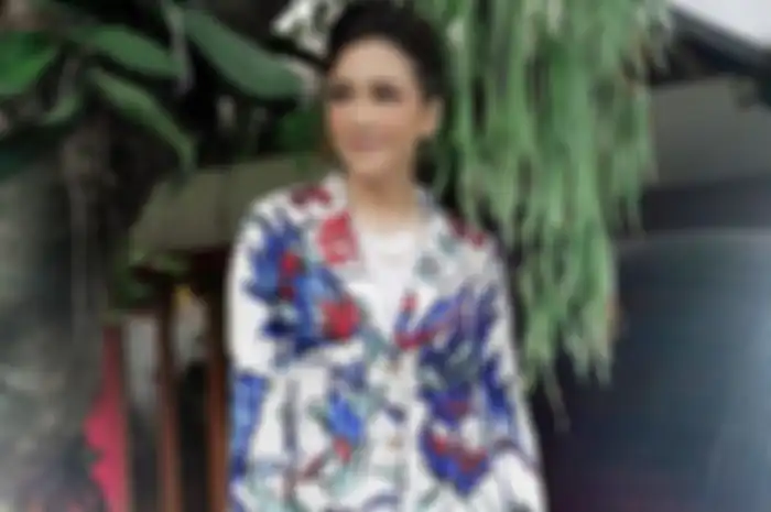 Kecantikan wajahnya yang menawan saat SMP jadi sorotan, netizen justru singgung masa lalu Maia Estianty gegara hal ini