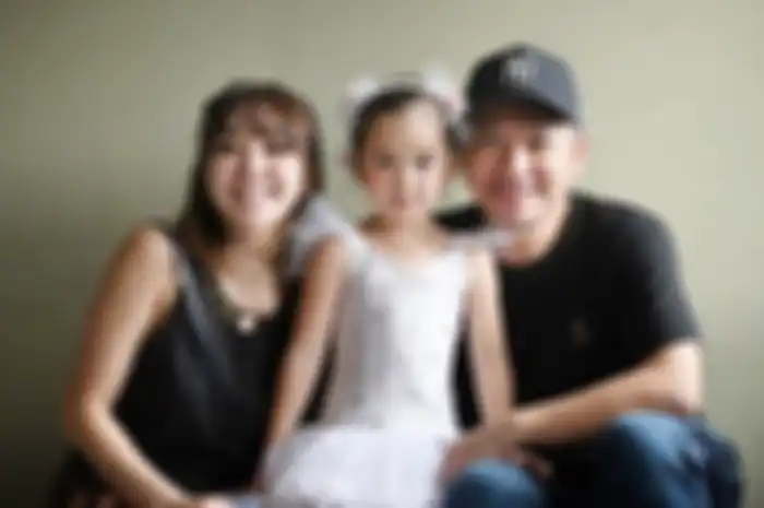 Gisel dan Gading bersama Gempi