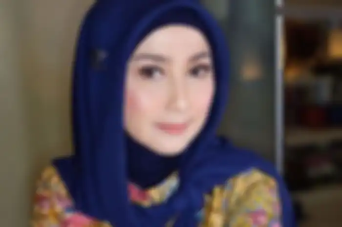 Masih betah sendirian hingga saat ini, inilah sosok 2 mantan suami Desy Ratnasari yang ternyata bukan orang biasa