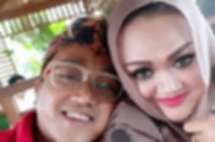 Teddy Pardiyana dan Lina Jubaedah