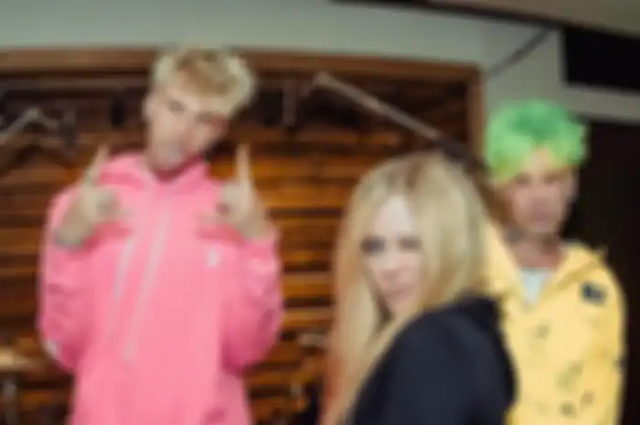 Machine Gun Kelly, Avril Lavigne, dan MOD SUN