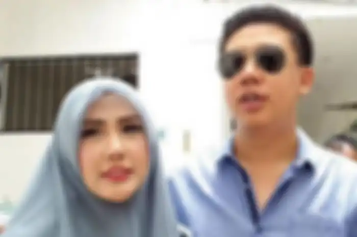 Kontras dengan sang adik yang pamer harta, Kakak Rey Utami beberkan orang tua Rey Utami hanya jualan toko klontong