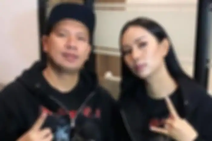 Vicky Prasetyo dan Kalina Ocktaranny