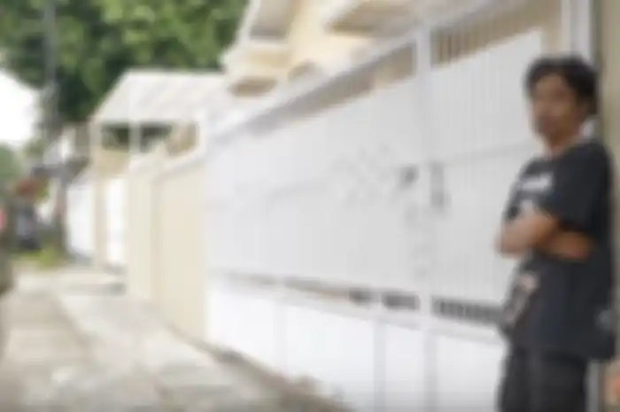 Pria yang datang ke rumah Baim Wong minta pekerjaan.
