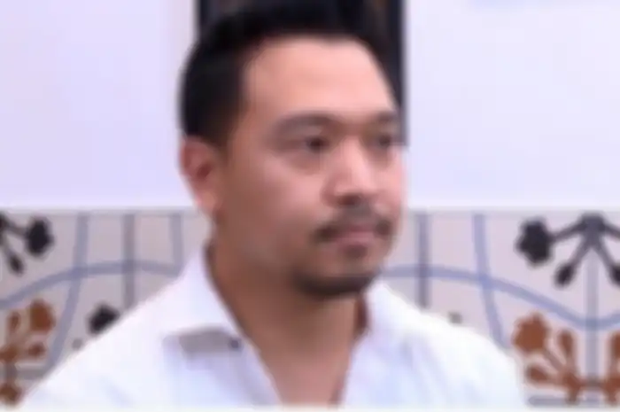 Michael Yukinobu de Fretes alias Nobu