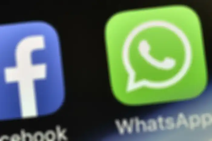 Logo Facebook dan Whatsapp