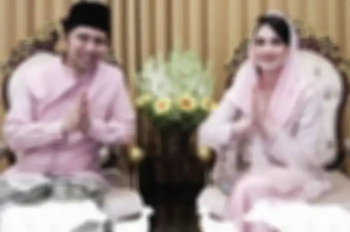 Arumi Bachsin dan Emil Dardak