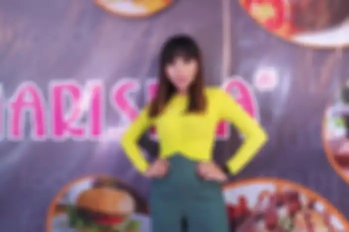 Selebritas Eva Belisima.