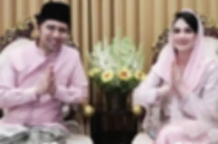Arumi Bachsin dan Emil Dardak. 