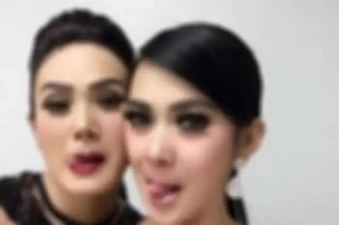 Syahrini dan Mulan Jameela