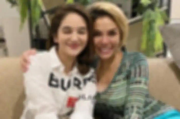 Nikita Mirzani dan Hana Hanifah