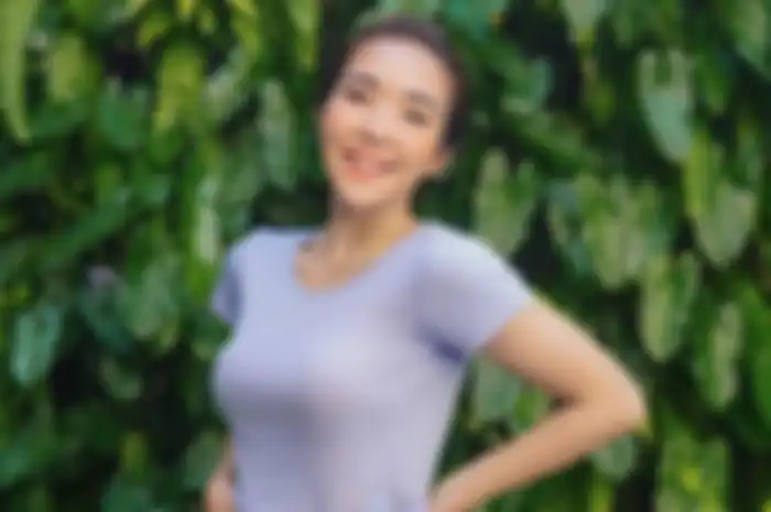 Setelah hubungan terlarangnya dengan Nobu terbongkar, Gisel kini langsung semringah terima job dari sahabatnya
