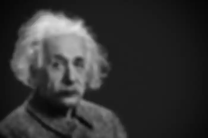 Albert Einstein adalah salah satu tokoh dunia yang kidal