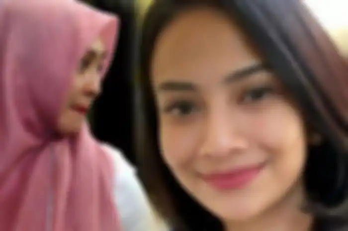Vanessa Angel Beberkan Kegiatan Ibunda Keanu Massaid Selama dalam Bui