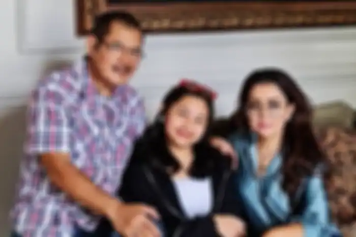 Penampilan anak gadis Bambang Trihatmodjo dan Mayangsari, Khirani, jadi sorotan netizen.