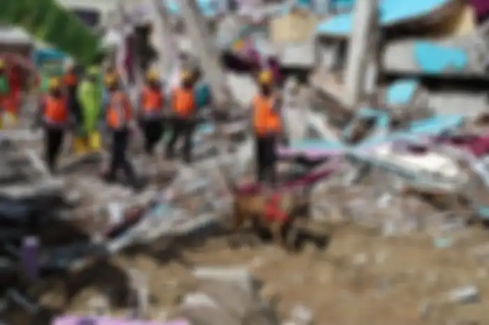 Gempa Bumi dengan Magnitudo 6.2 Skala Richer mengguncang Mamuju, Sulawesi Barat pada Sabtu, 16 Januari 2021.