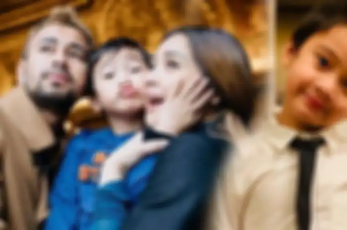 Tak Gunakan Rafathar Malik Ahmad, Raffi dan Nagita Nekat Ganti Nama Putra Semata Wayangnya Padahal Sudah Terpatri di Plat Mobil Milik Sultan Andara!