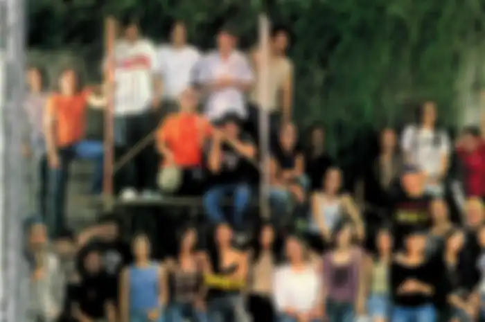 Kantor HAI 'Diserbu' 56 Vokalis Indonesia di Tahun 2002