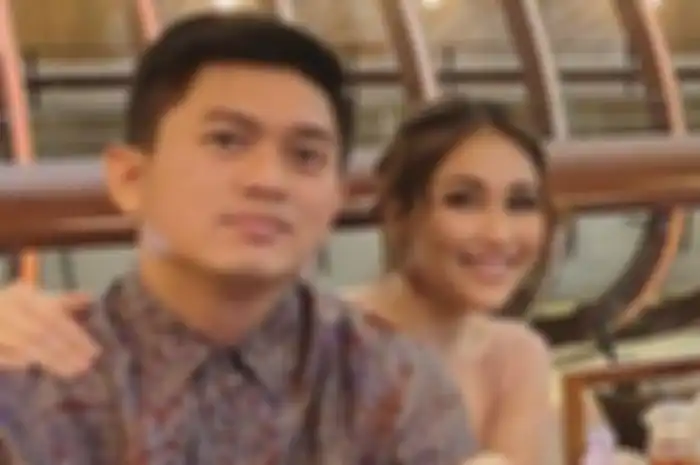 Ayu Ting Ting dan Adit Jayusman