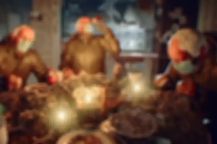 Tangkapan layar YouTube, Bernie Sanders mod game Resident Evil