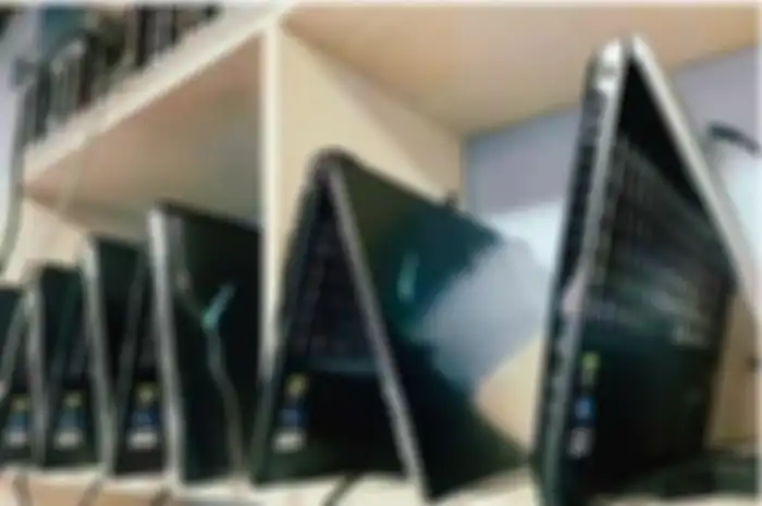 rak laptop penambang uang digital di China