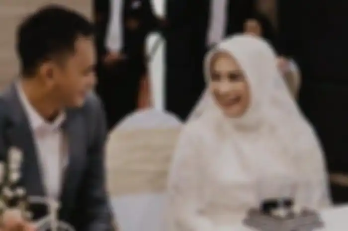 Ikke Nurjanah dan Karlie Fu menikah