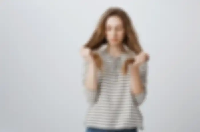 Aneka tips kecantikan, begini cara alami atasi uban di rambut.