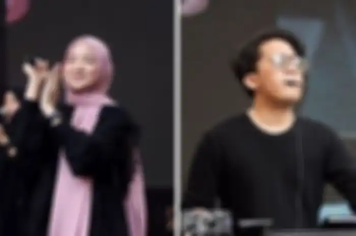 Kolase Nissa Sabyan dan Ayus Sabyan