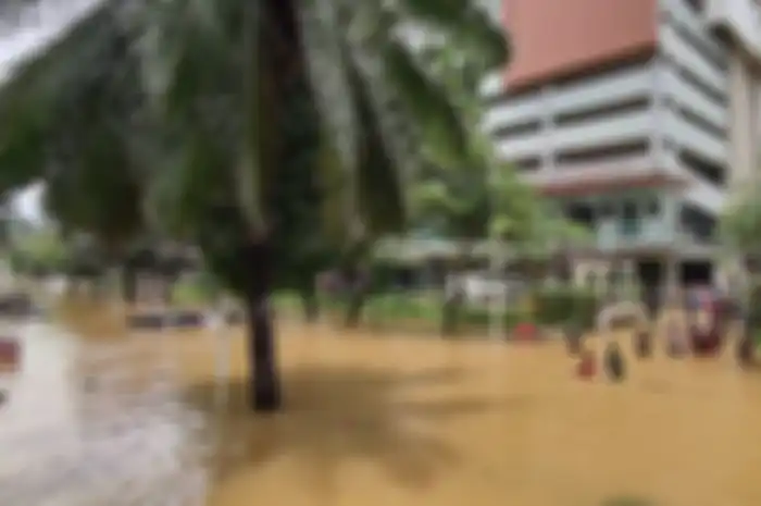 Jalan Kemang Raya, Jakarta Selatan, terendam banjir hingga 2 meter, Sabtu (20/2/2021), akibat hujan deras yang mengguyur sejak dini hari