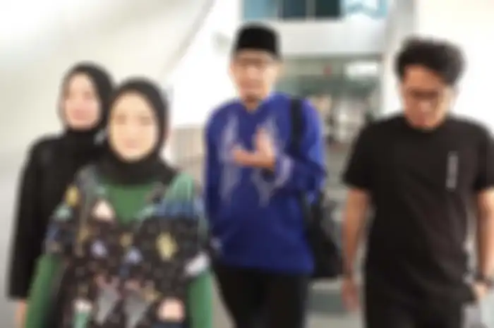 Ustaz Zacky Mirza pernah kepo awal pertemuan Ayus dengan Nissa Sabyan.