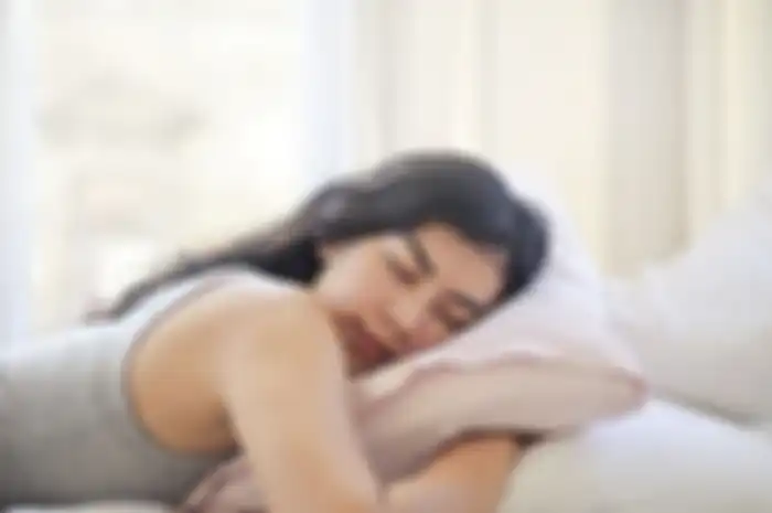 Posisi tidur yang salah bisa berpengaruh pada kesehatan kulit