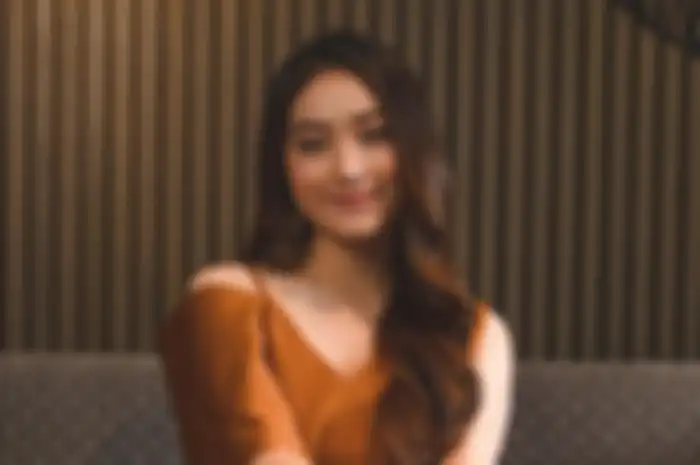 Pamer OOTD Pakai Dress Tanpa Lengan, Tampilan Natasha Wilona Bikin Netizen Salfok: Gemukan Tapi Makin Cantik?