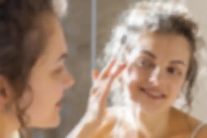 Tips hidup memakai skin care untuk cegah kanker kulit