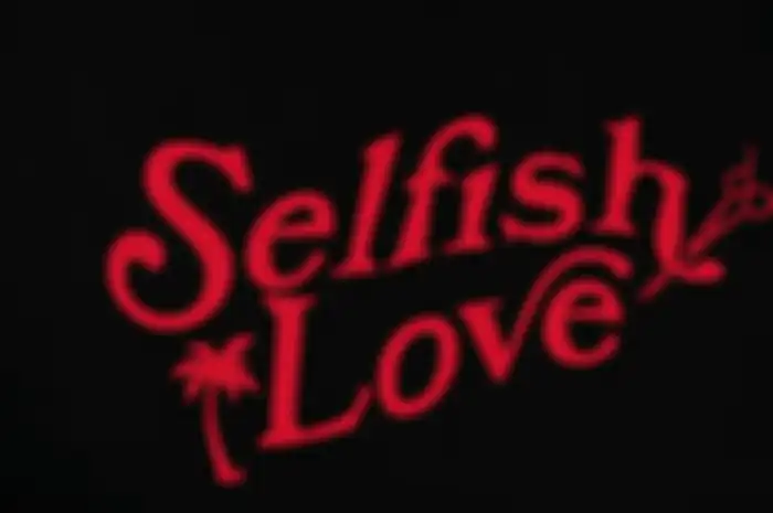 Selena Gomez Kolaborasi dengan DJ Snake Rilis Single Selfish Love