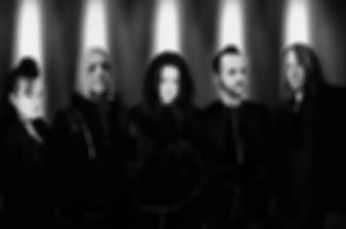 Evanescence merilis sebuah single baru berjudul 'Better Without You'