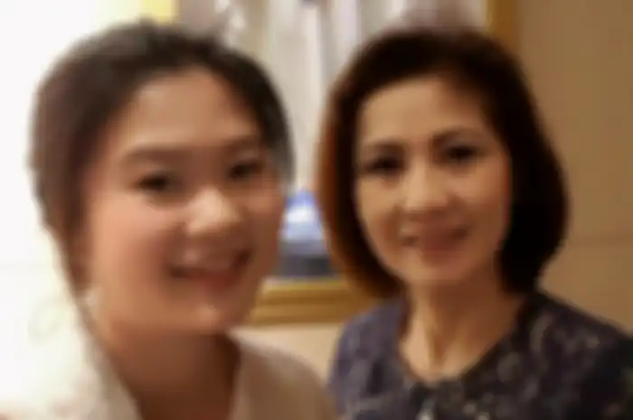 Felicia Tissue dan Meilia Lau