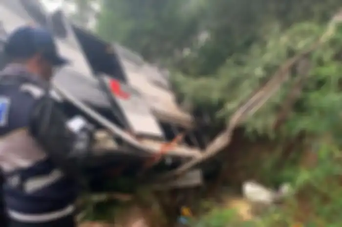 Kecelakaan Bus Pariwisata di Sumedang, Jawa Barat 