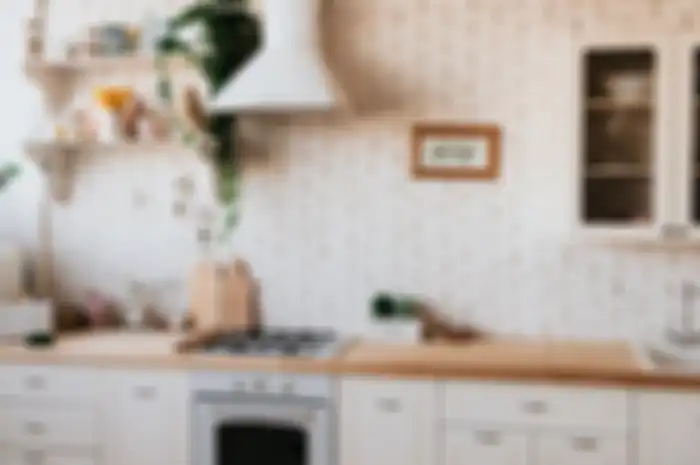 Pembersih alami lebih aman dibanding bahan kimia, pun mudah didapatkan di dapur. 