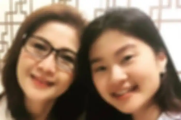 Felicia Tissue dan sang Ibunda