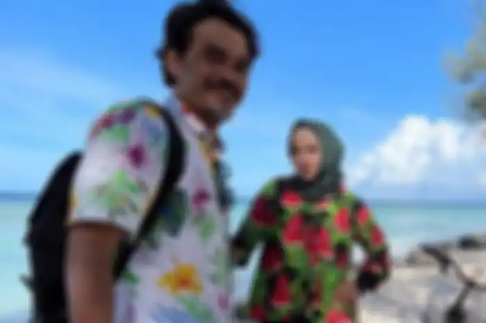 Teddy Syach dan Rina Gunawan