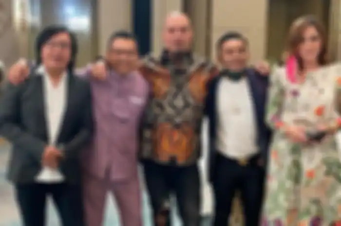 Pertemuan Maia Estianty dengan Ahmad Dhani dan Mulan Jameela