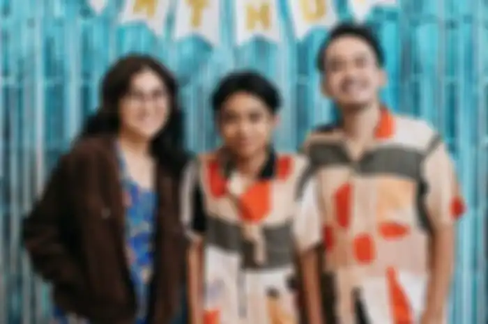 Sarwendah dan Ruben Onsu bersama Betrand Peto.