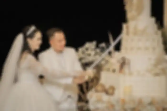 Pernikahan Kalina Ocktaranny dan Vicky Prasetyo