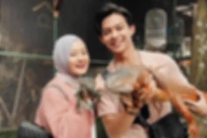 Dinda Hauw dan Rey Mbayang