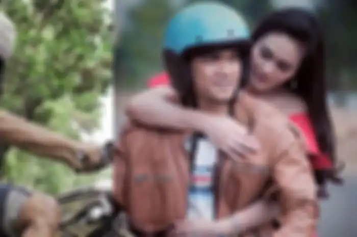 Intan Ratna Juwita & Maell Lee 