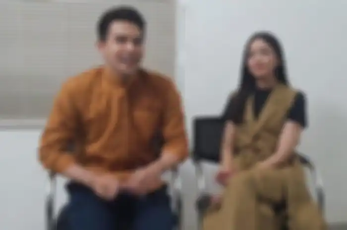 Jonathan Frizzy dan Ririn Dwi Ariyanti