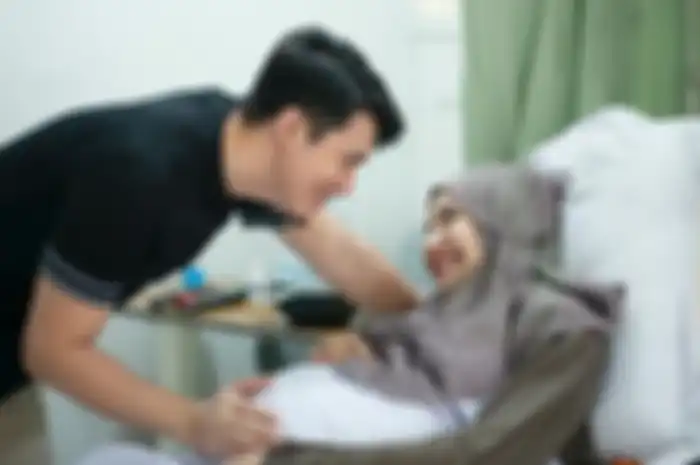 Irwansyah dan Zaskia Sungkar